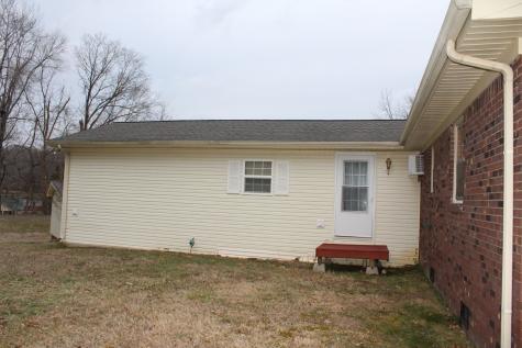 208 Pulley Street Erin TN 37061