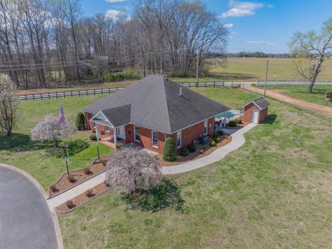360 Chase Circle Winchester TN 37398