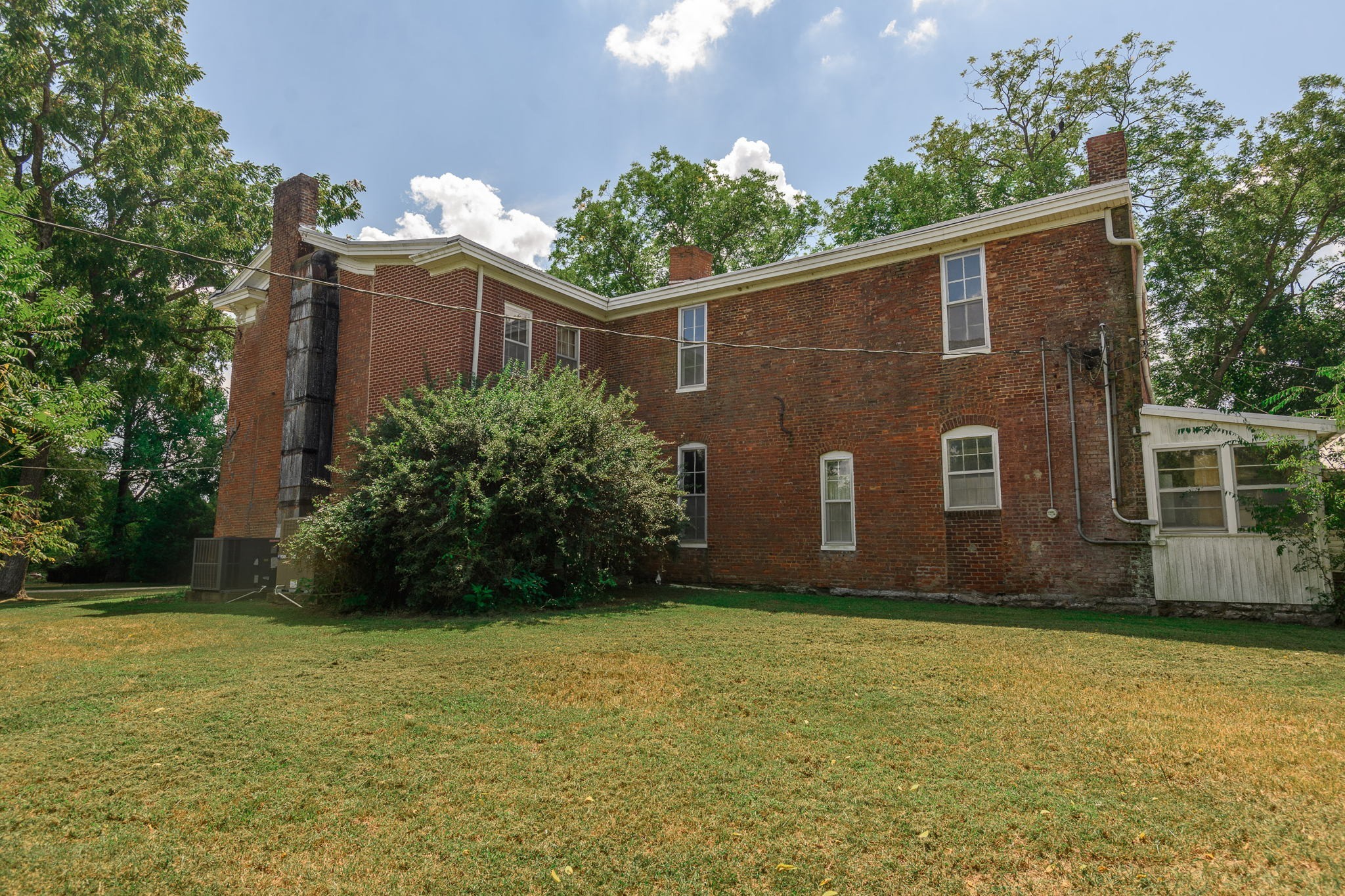 2070 Hunters Point Pike Lebanon TN 37087