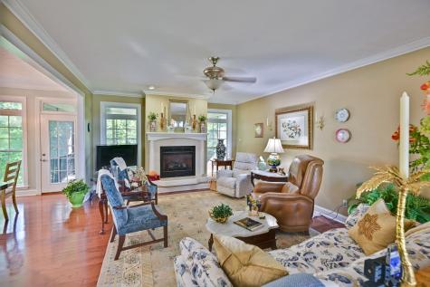 1425 Bartlett Hollow Road Petersburg TN 37144