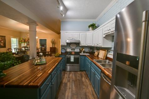 1425 Bartlett Hollow Road Petersburg TN 37144