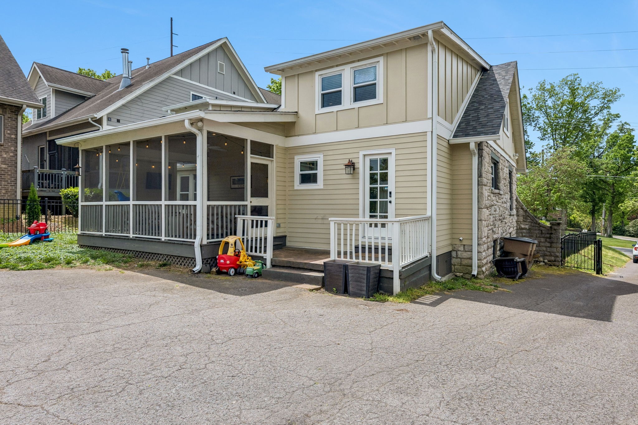 2518 Sharondale Drive Nashville TN 37215