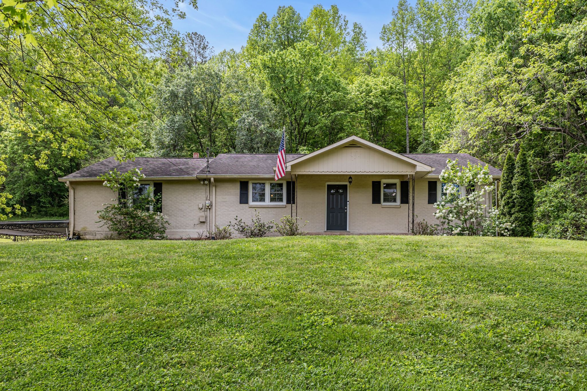9005 Highway 100 Nashville TN 37221