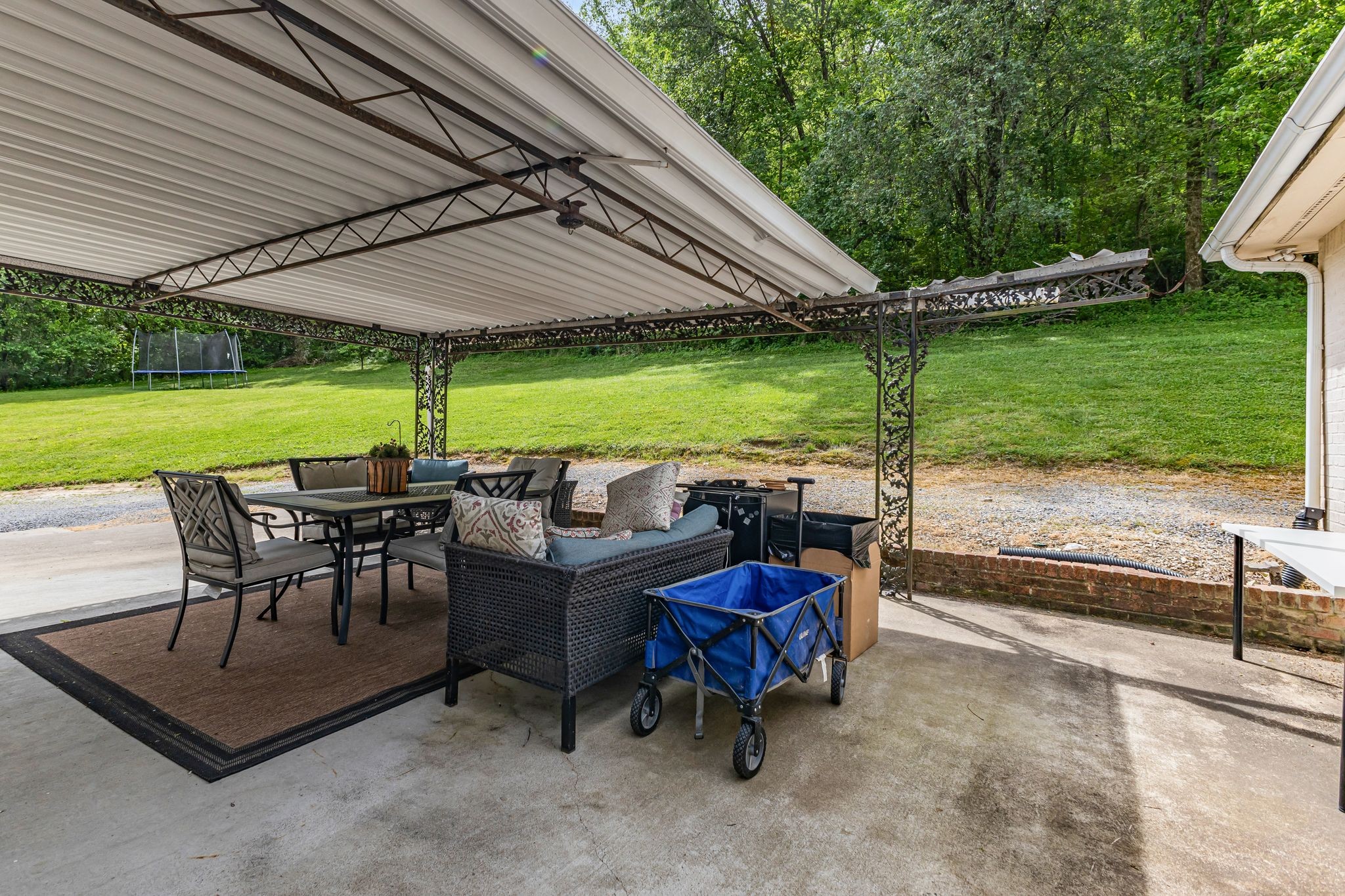9005 Highway 100 Nashville TN 37221