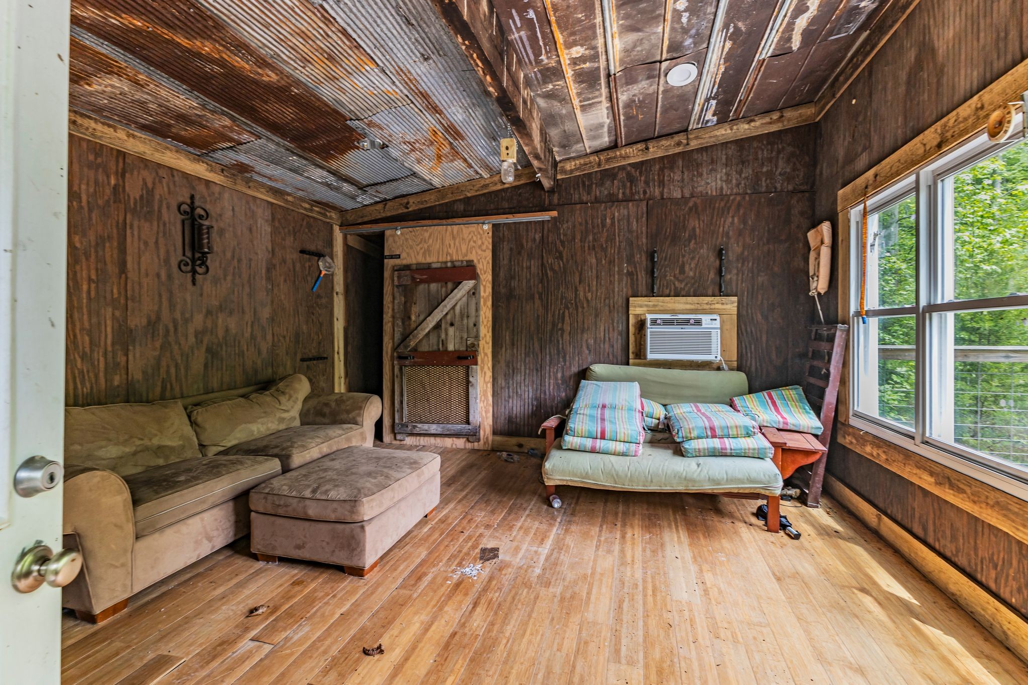 9005 Highway 100 Nashville TN 37221