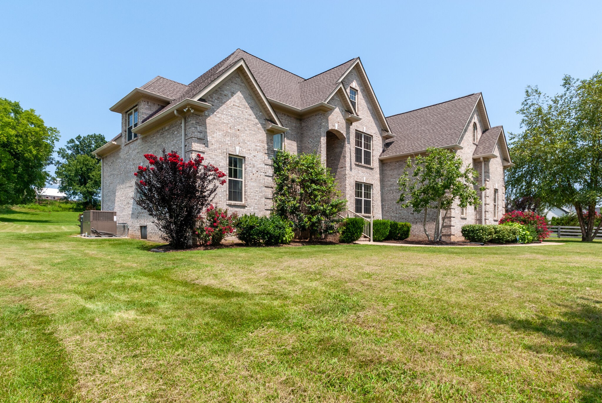 423 Carters Creek Pike Columbia TN 38401