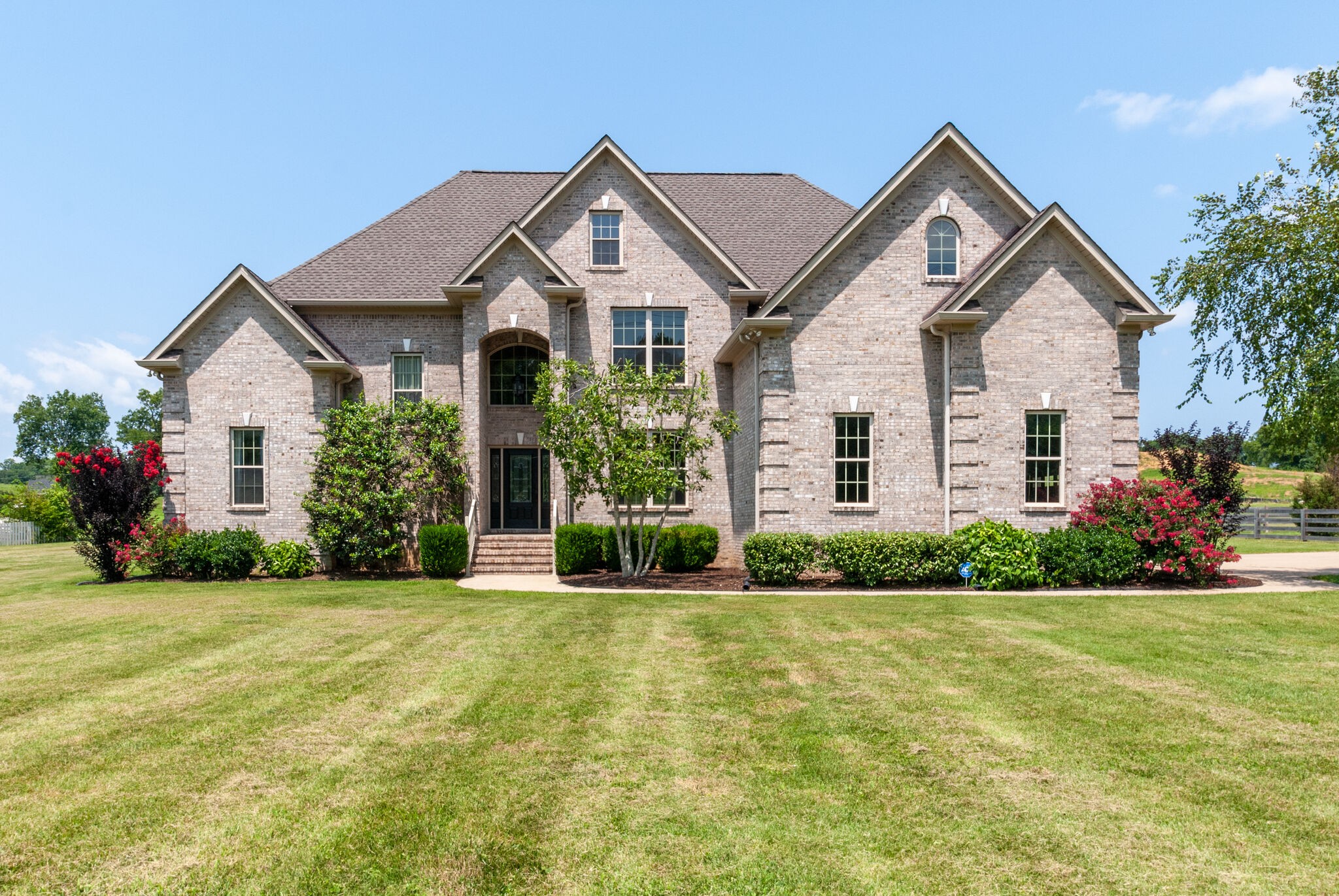 423 Carters Creek Pike Columbia TN 38401