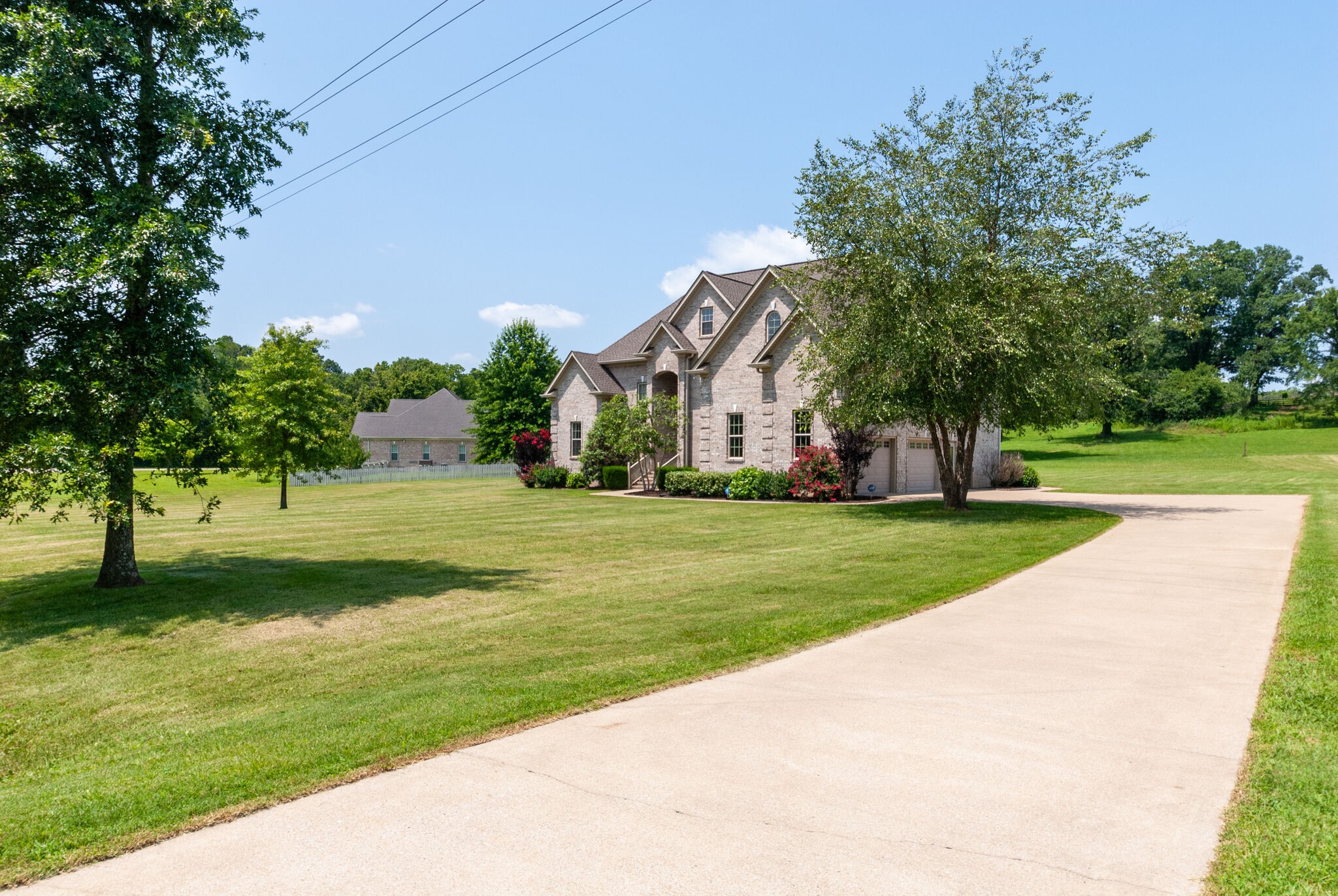 423 Carters Creek Pike Columbia TN 38401