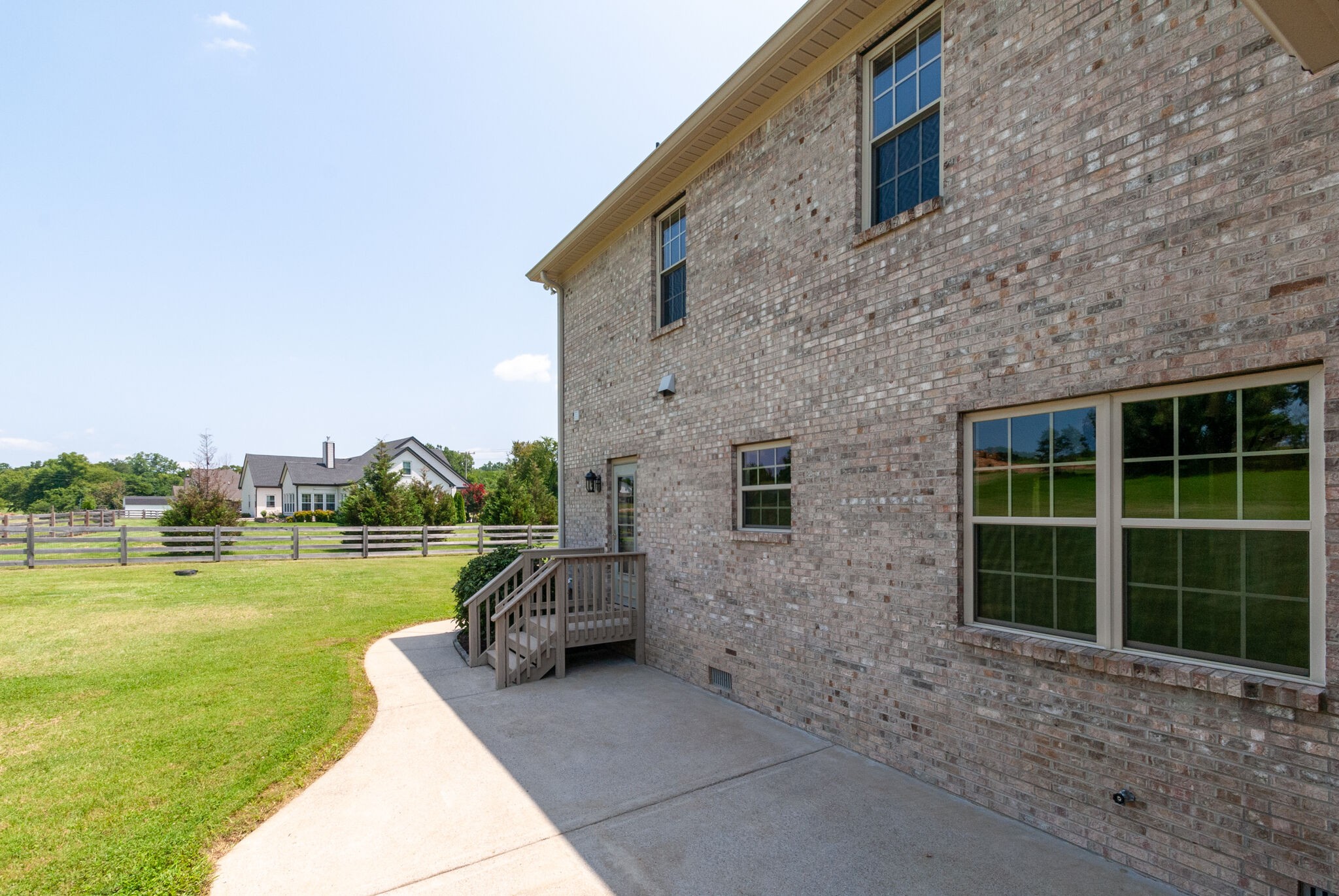423 Carters Creek Pike Columbia TN 38401