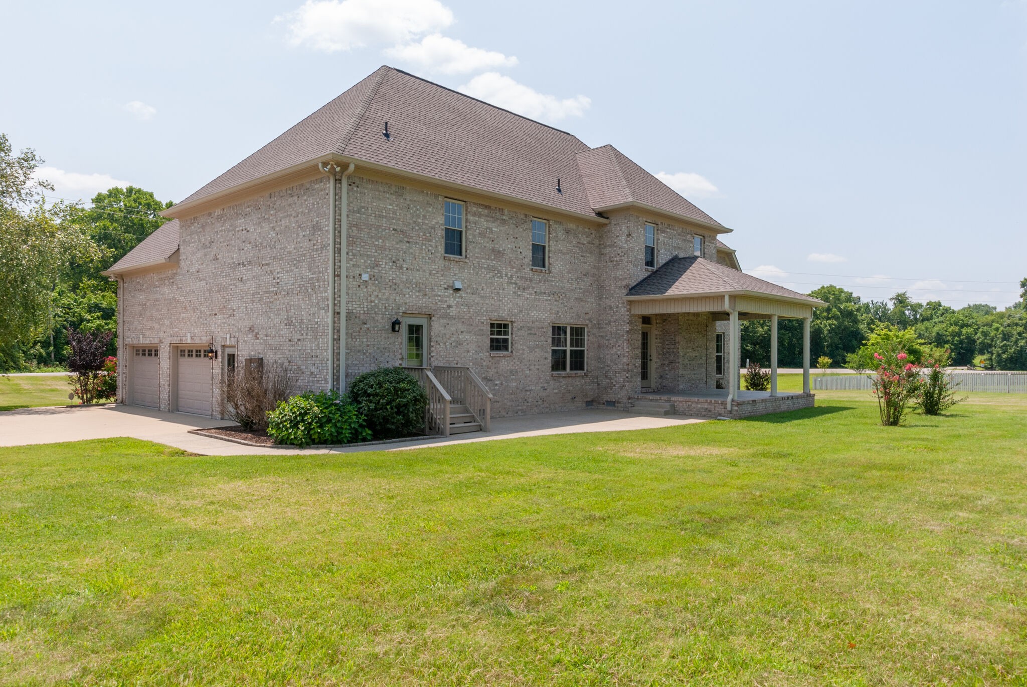 423 Carters Creek Pike Columbia TN 38401
