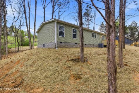 191 Pinecrest Drive Loudon TN 37774