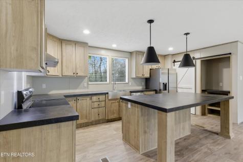 191 Pinecrest Drive Loudon TN 37774