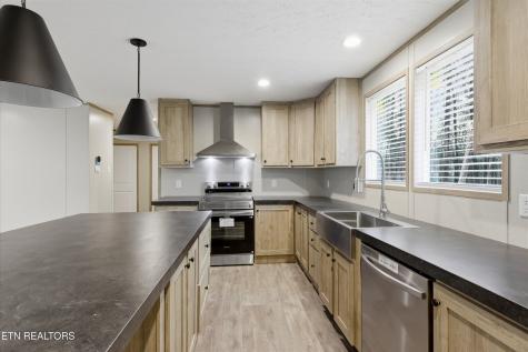 191 Pinecrest Drive Loudon TN 37774