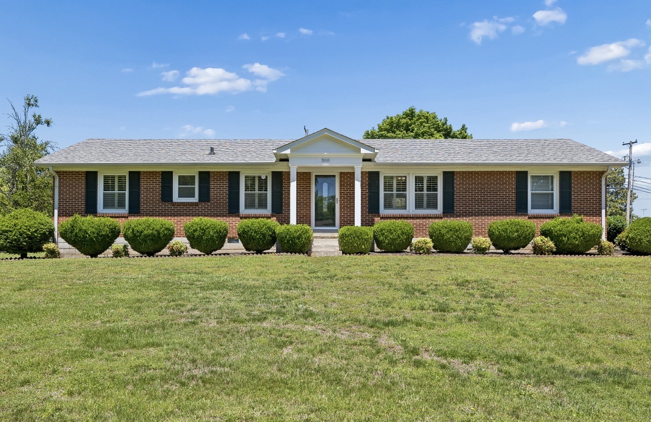 300 Woods Drive Columbia TN 38401