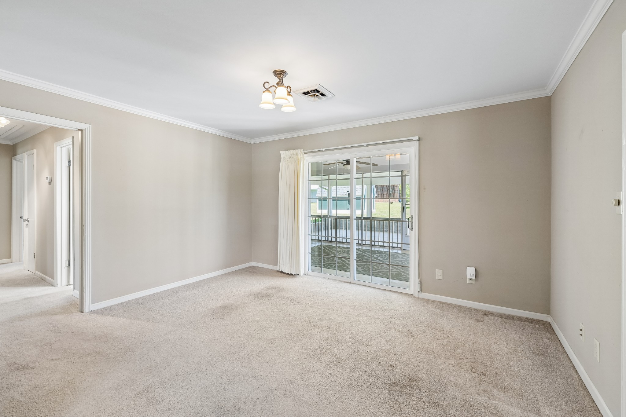 300 Woods Drive Columbia TN 38401