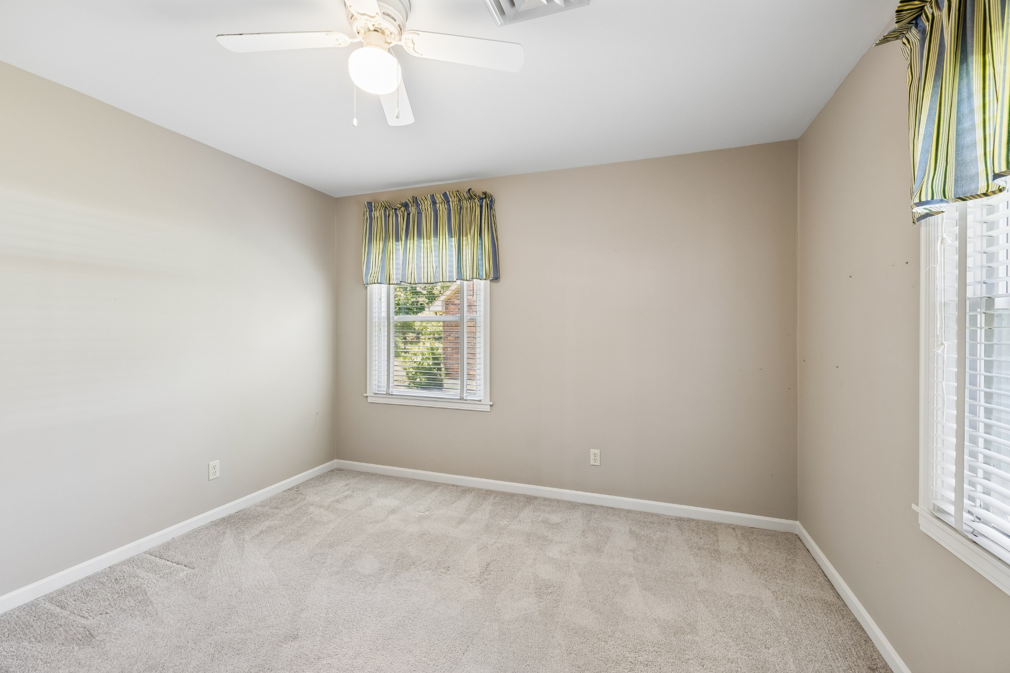 300 Woods Drive Columbia TN 38401