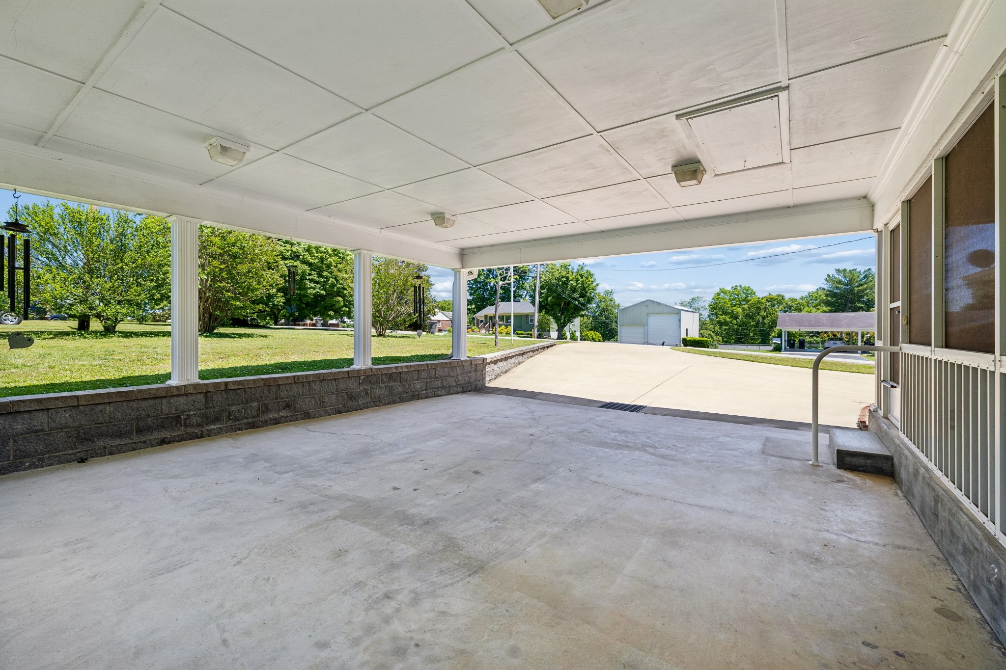 300 Woods Drive Columbia TN 38401