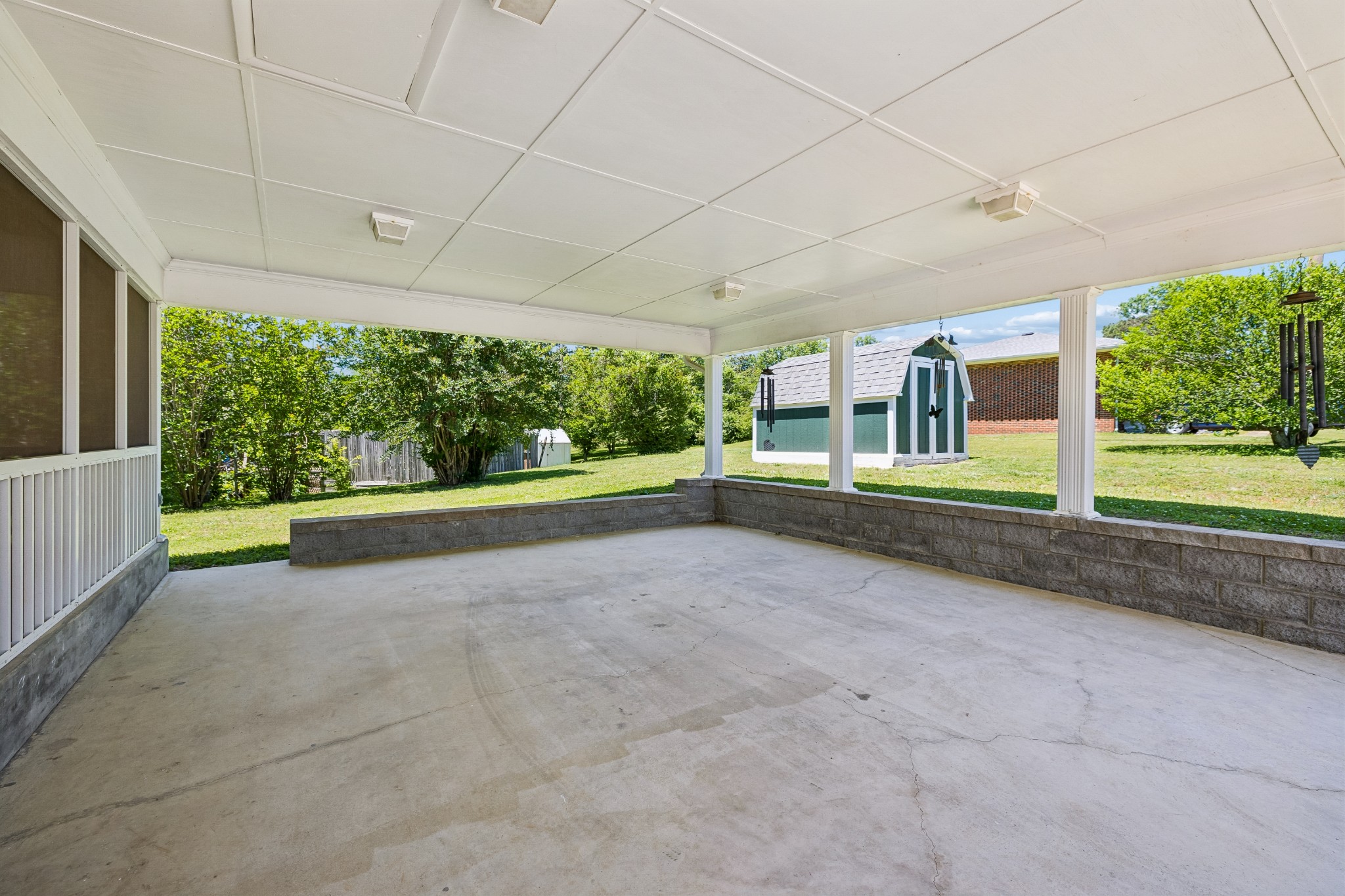 300 Woods Drive Columbia TN 38401