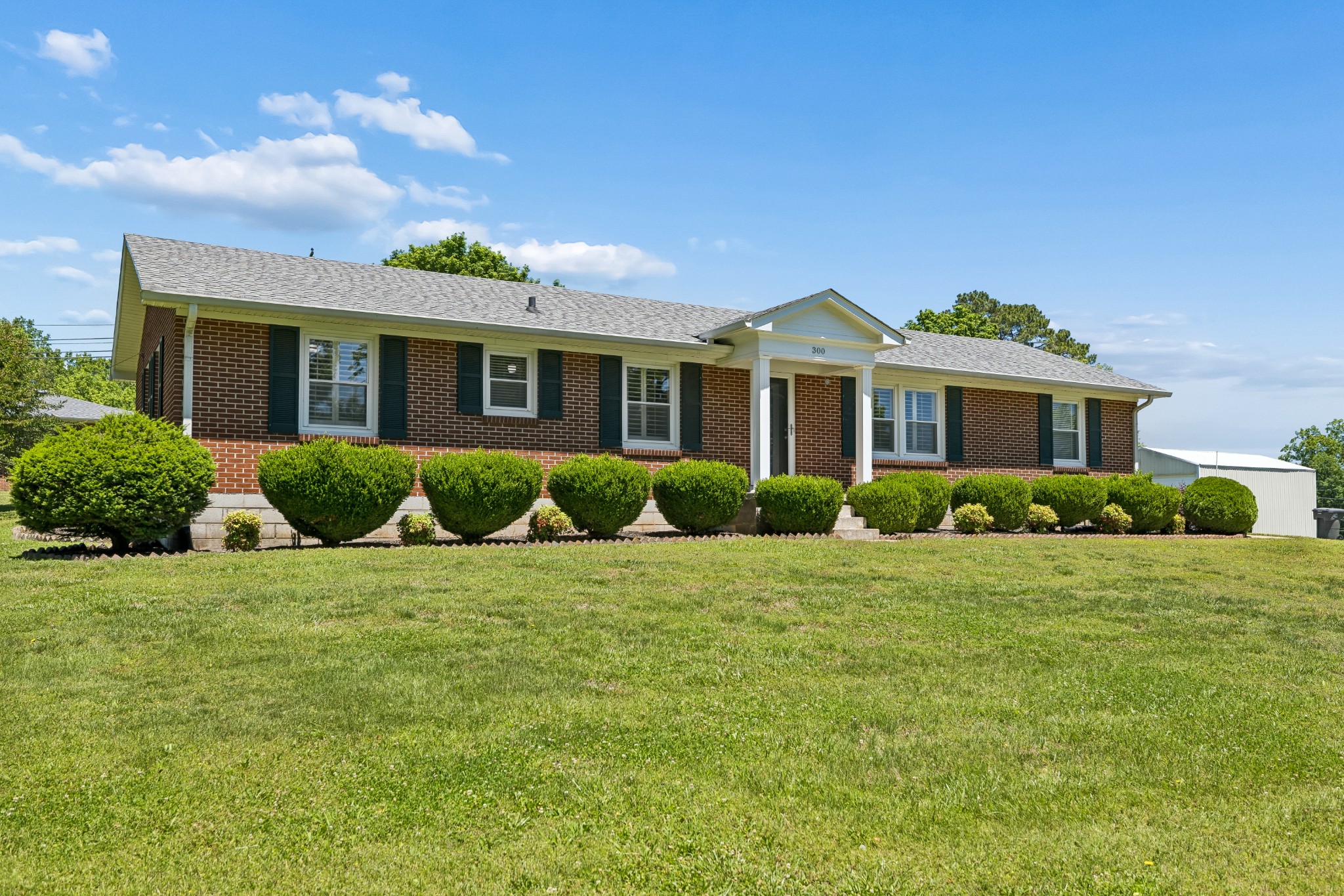300 Woods Drive Columbia TN 38401