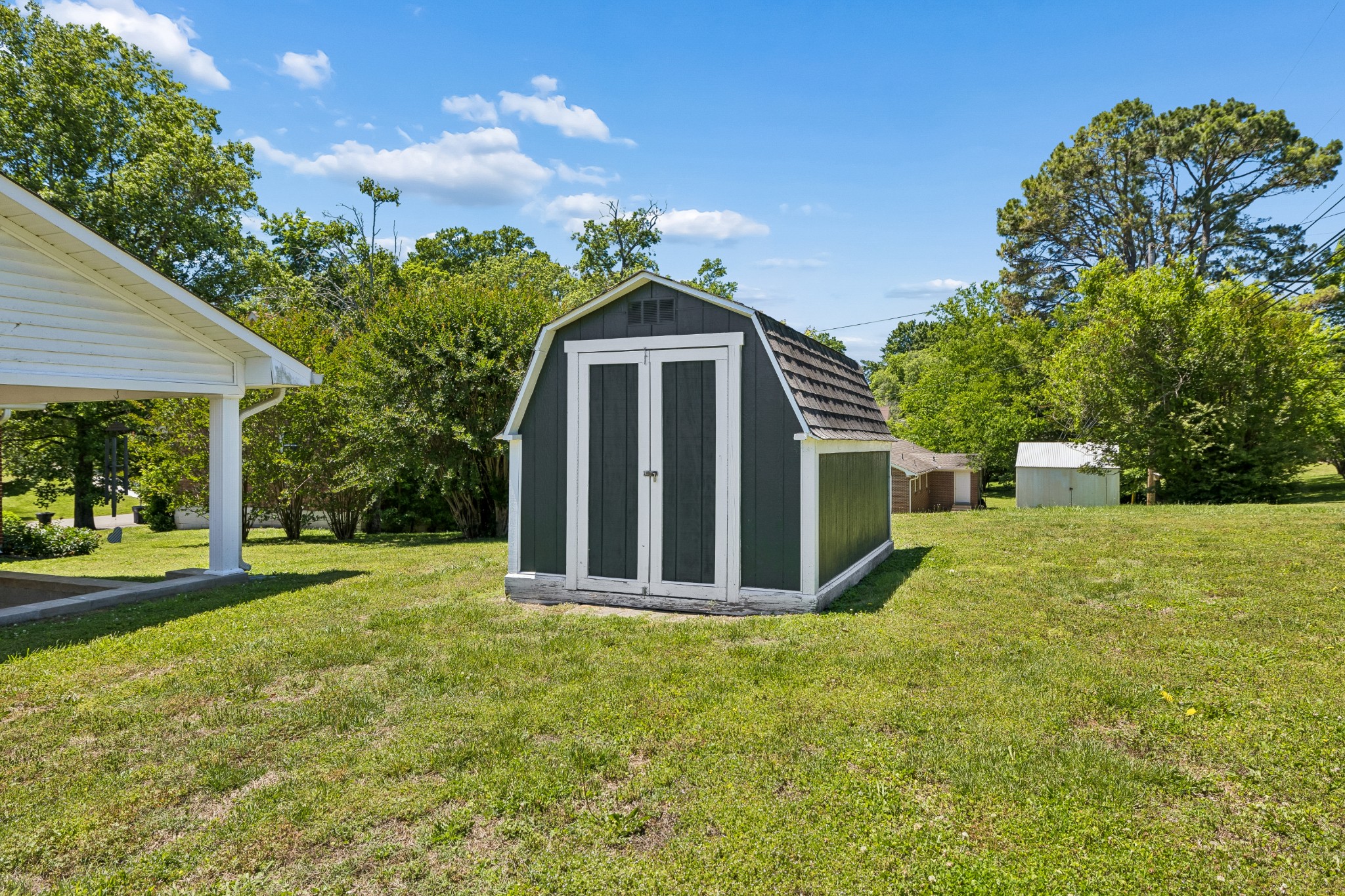 300 Woods Drive Columbia TN 38401