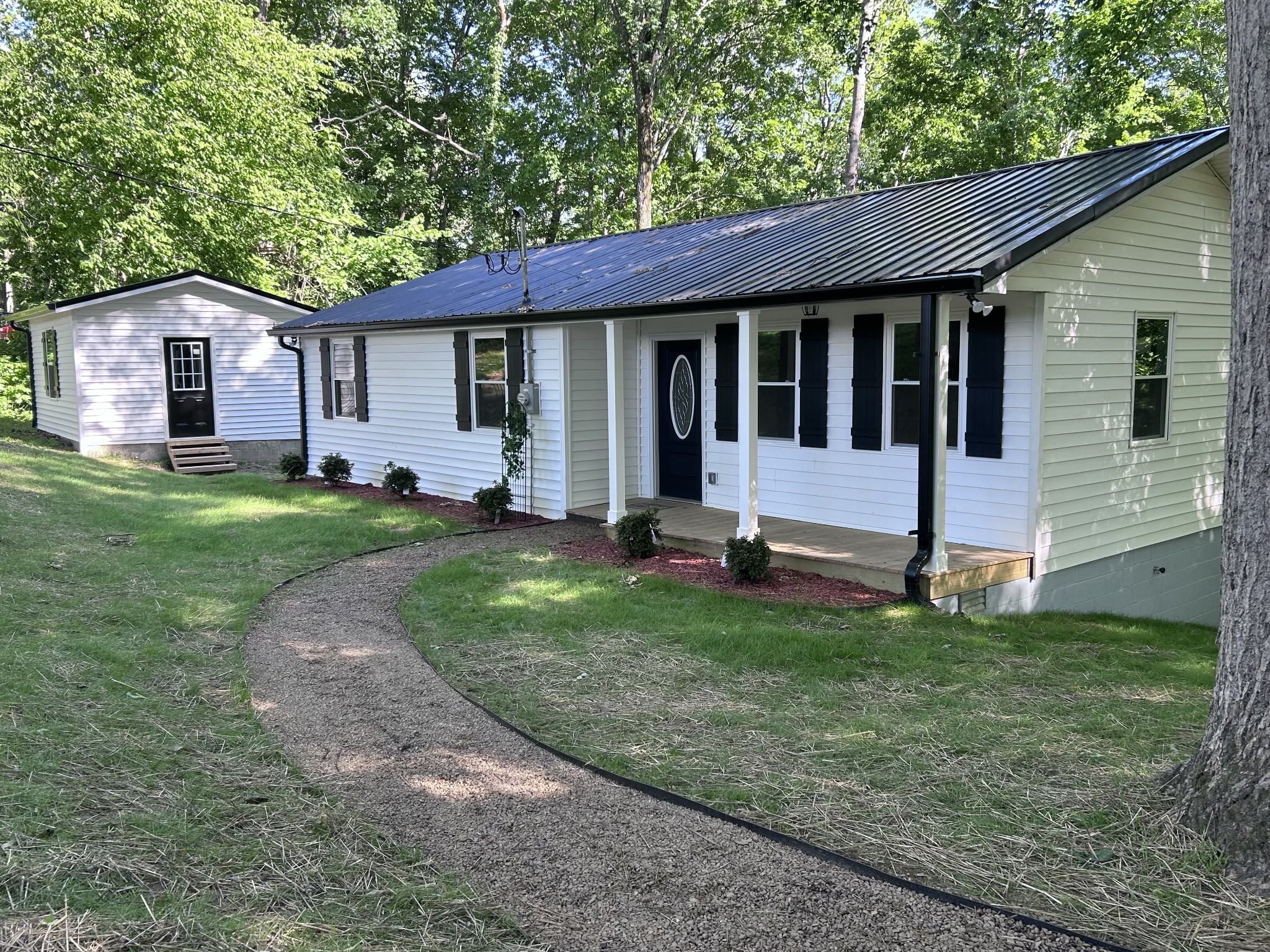 726 Cherrywood Court Ashland City TN 37015