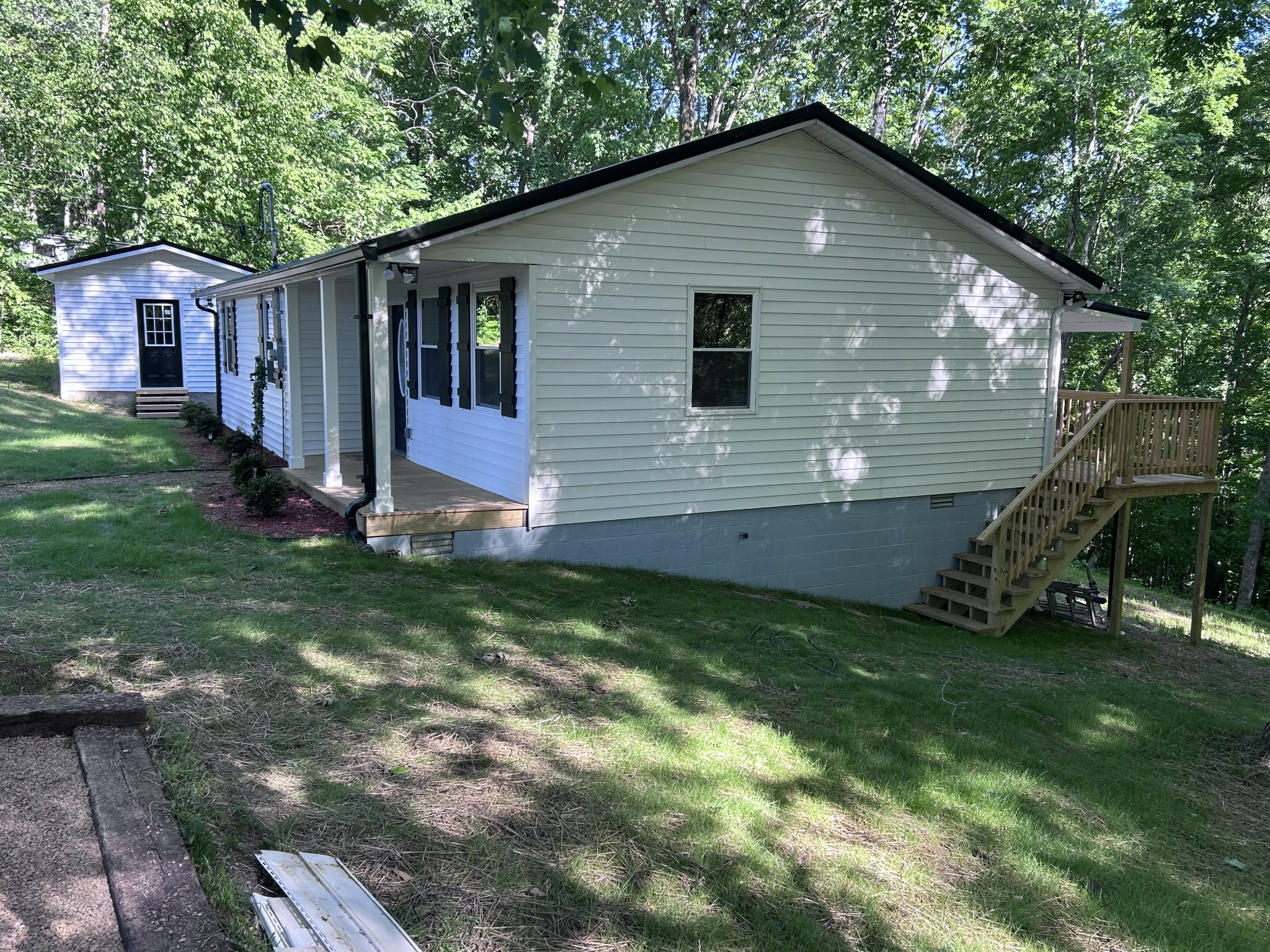 726 Cherrywood Court Ashland City TN 37015