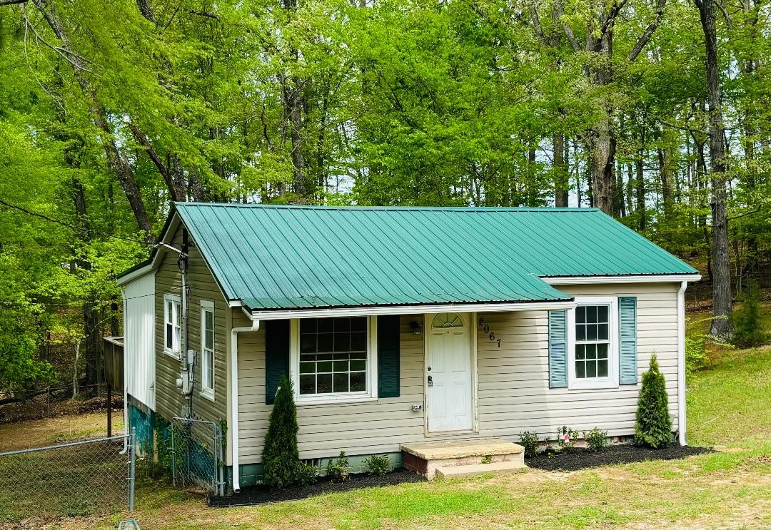 2067 Dunbar Road Woodlawn TN 37191