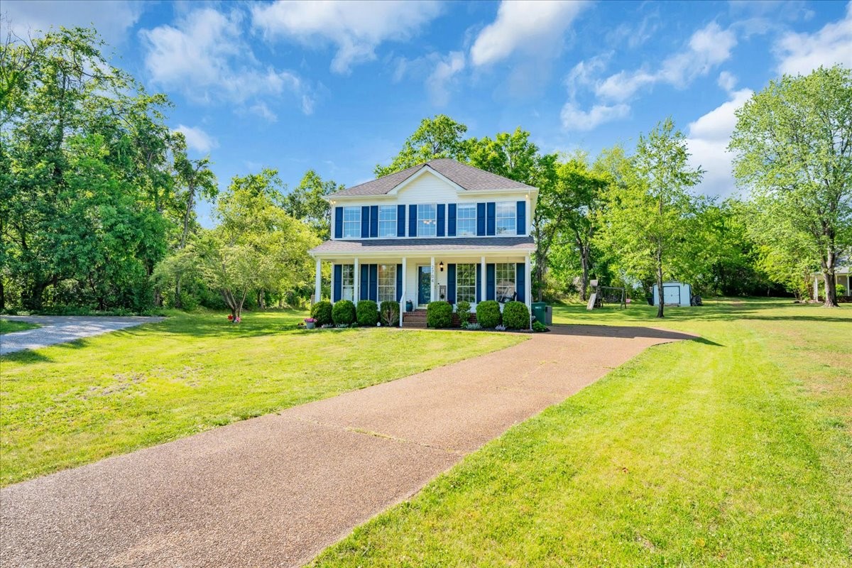 2704 Cash Court Thompsons Station TN 37179