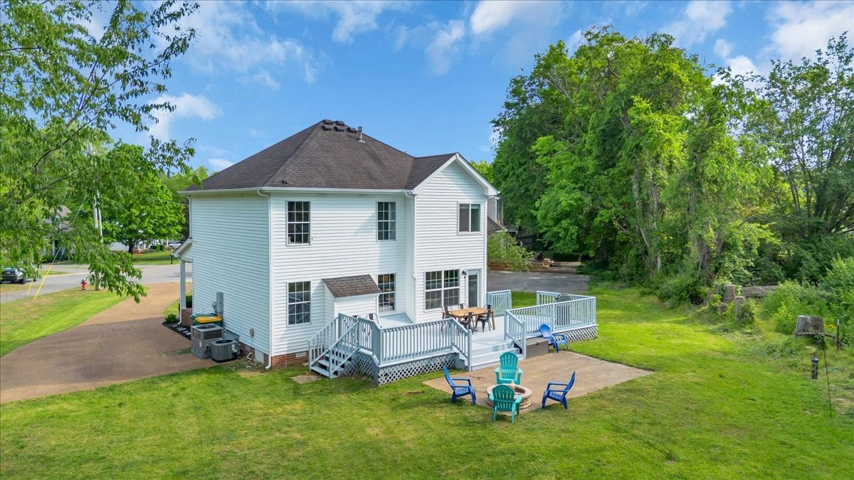 2704 Cash Court Thompsons Station TN 37179