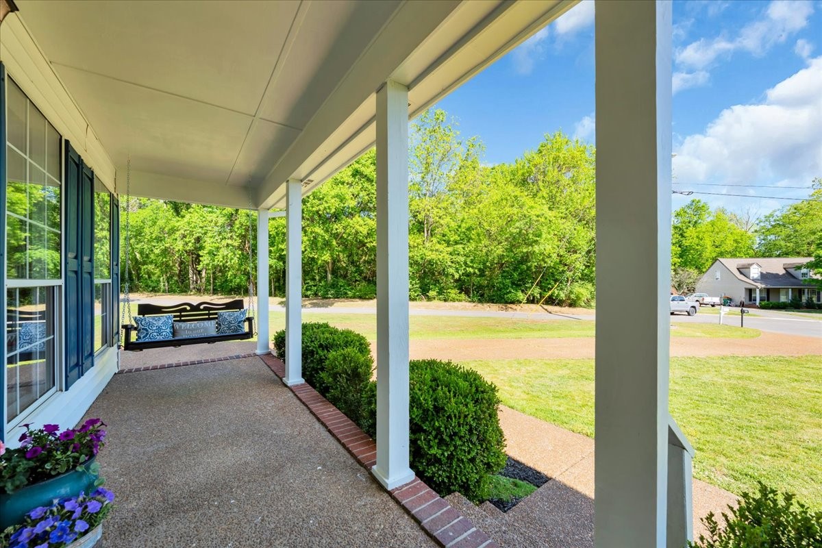 2704 Cash Court Thompsons Station TN 37179