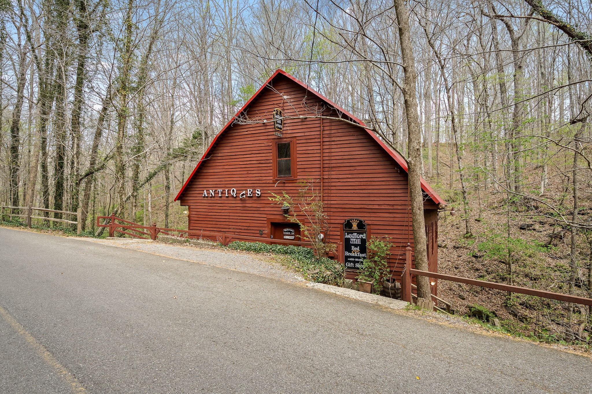 1195 Shipman Creek Road Wartrace TN 37183