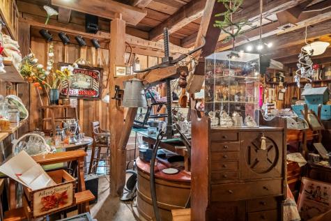 1195 Shipman Creek Road Wartrace TN 37183