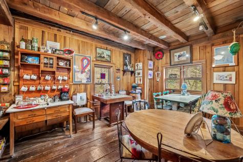 1195 Shipman Creek Road Wartrace TN 37183