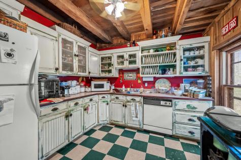 1195 Shipman Creek Road Wartrace TN 37183
