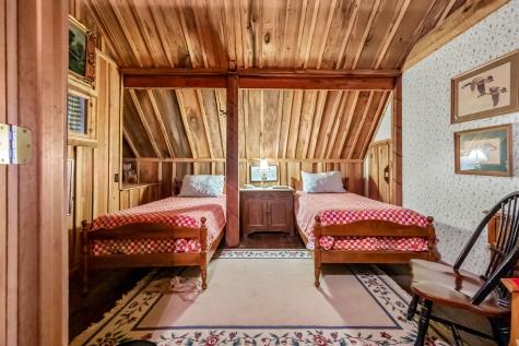 1195 Shipman Creek Road Wartrace TN 37183