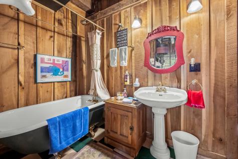 1195 Shipman Creek Road Wartrace TN 37183