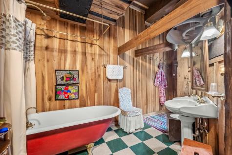 1195 Shipman Creek Road Wartrace TN 37183