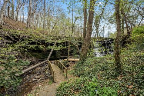 1195 Shipman Creek Road Wartrace TN 37183