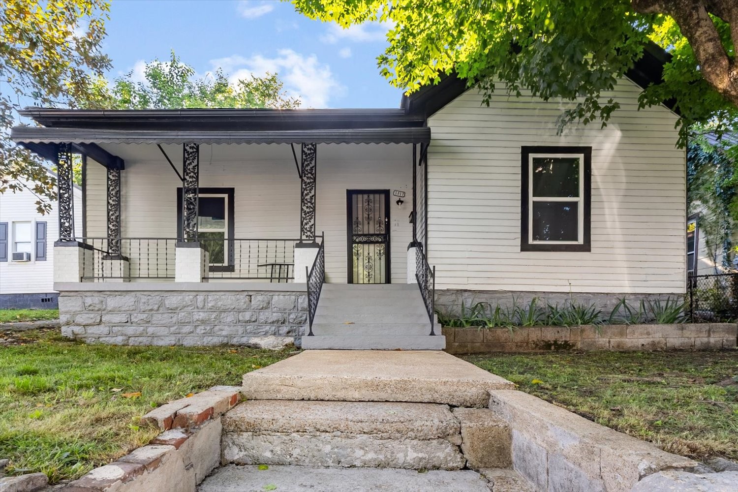 1117 S Glade Street Columbia TN 38401