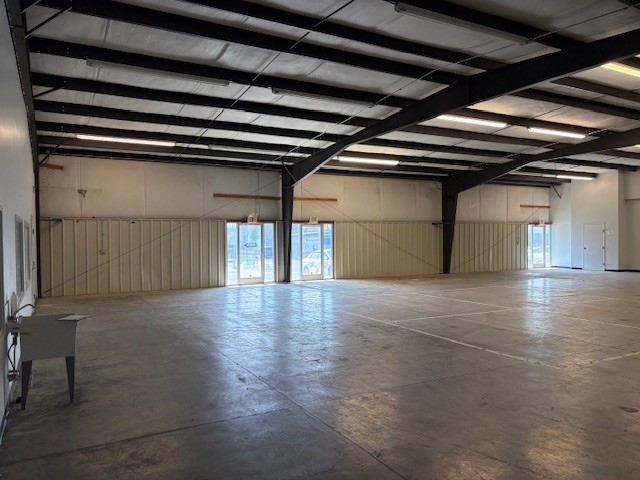 221B W Dunbar Cave Road Clarksville TN 37040