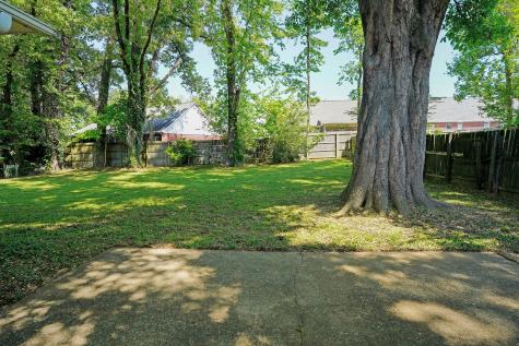 85 Charjean Drive Jackson TN 38305