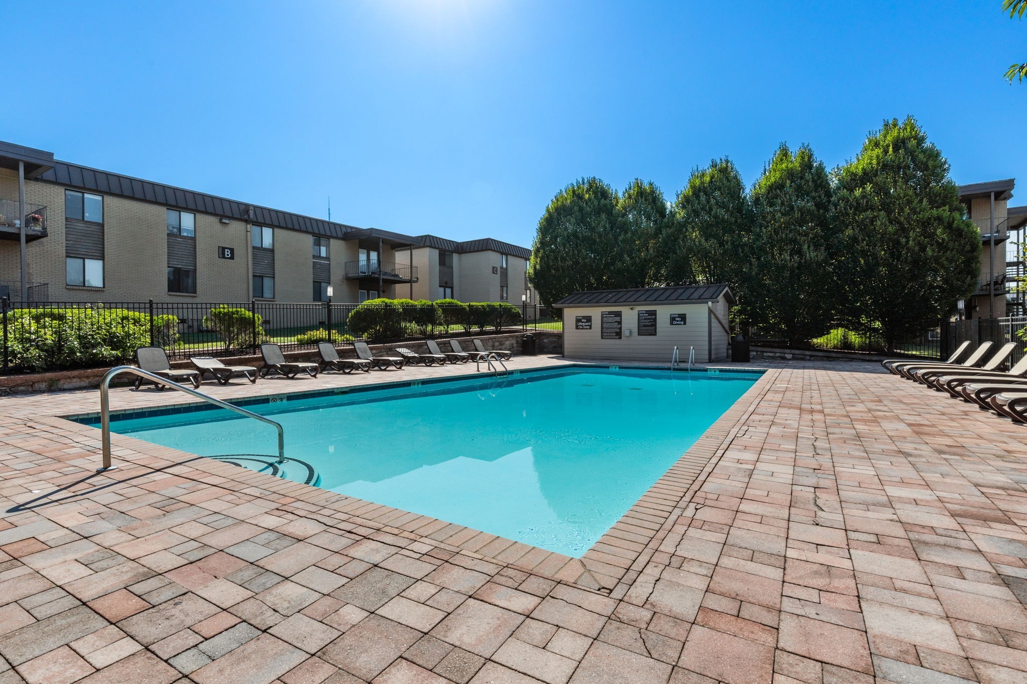 6680 Charlotte Pike Nashville TN 37209