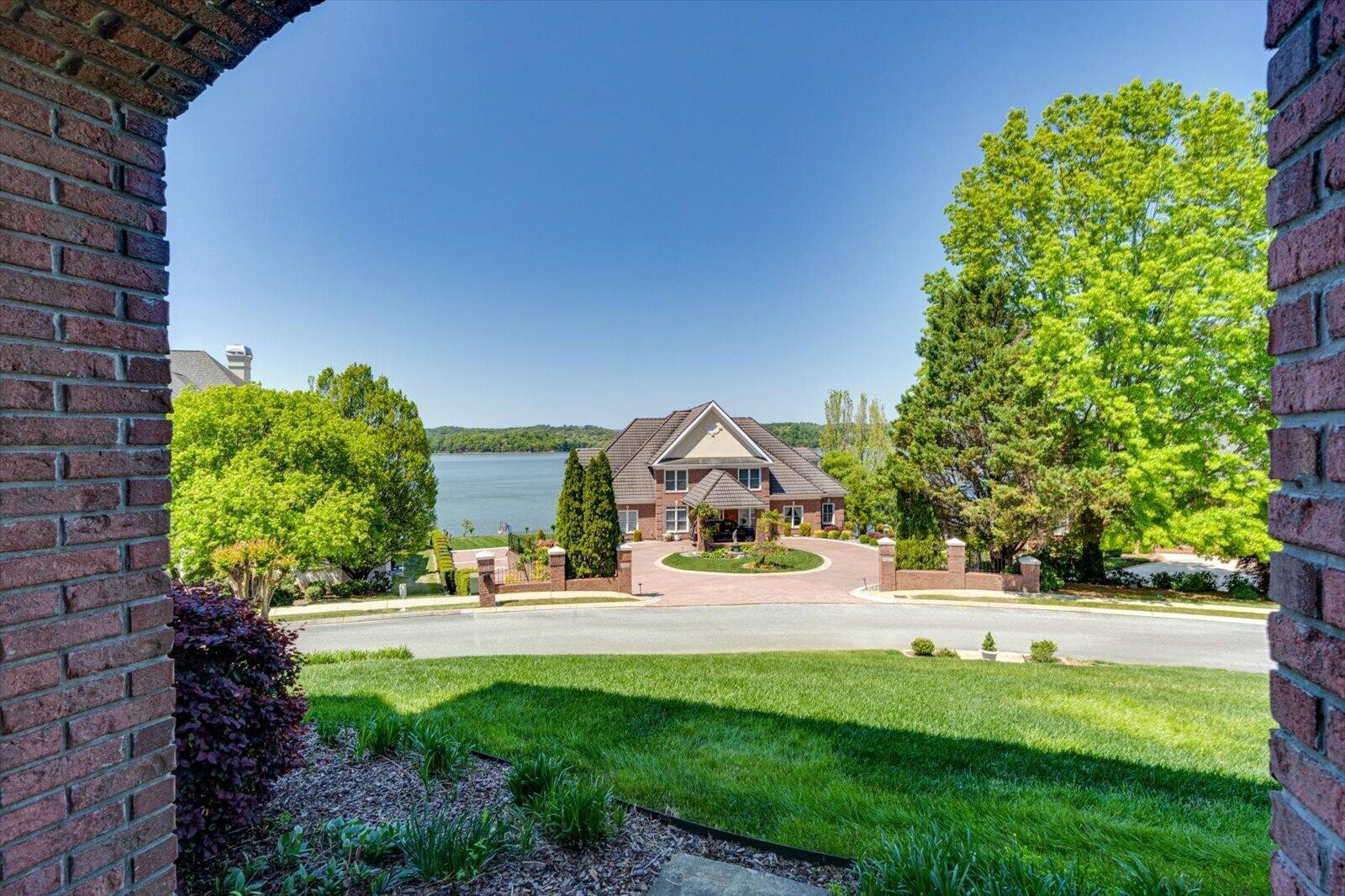 4448 Sailmaker Circle Chattanooga TN 37416