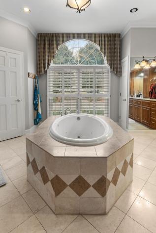 126 N Country Club Drive Hendersonville TN 37075