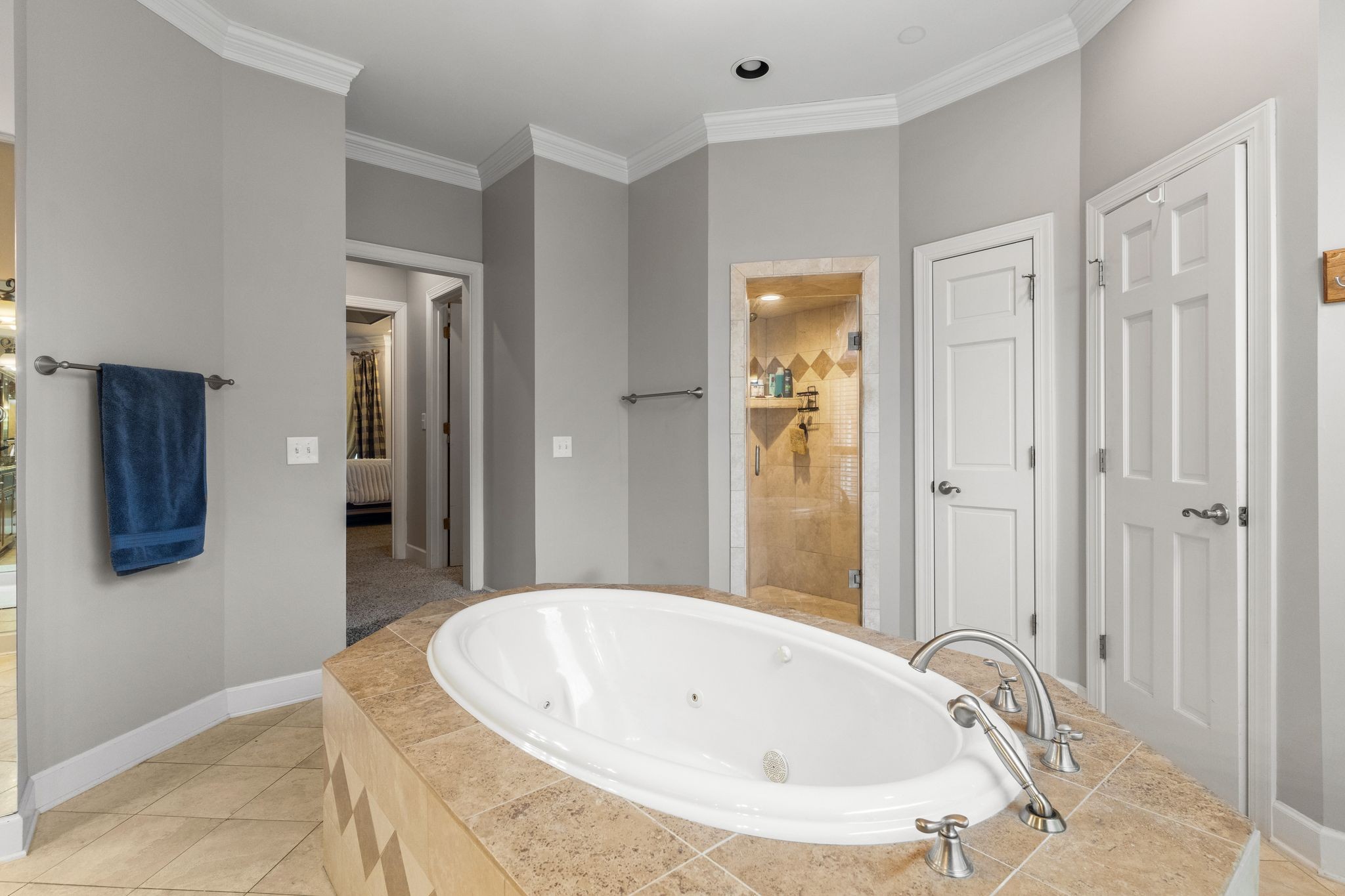 126 N Country Club Drive Hendersonville TN 37075