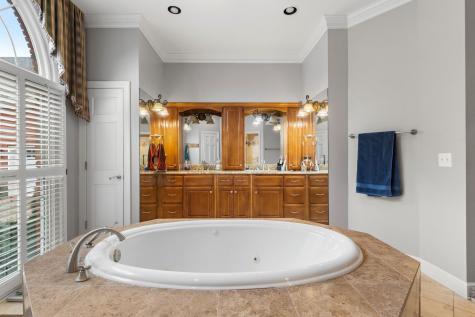 126 N Country Club Drive Hendersonville TN 37075