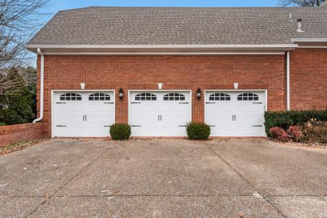 126 N Country Club Drive Hendersonville TN 37075