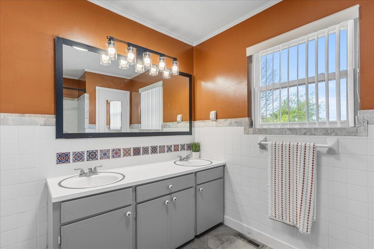 610 Hudson Street Athens TN 37303
