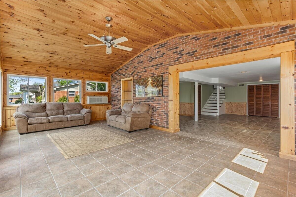 610 Hudson Street Athens TN 37303