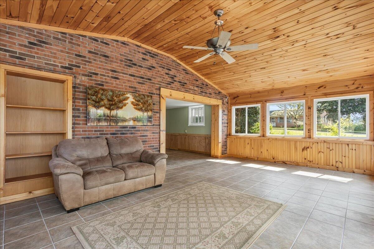 610 Hudson Street Athens TN 37303